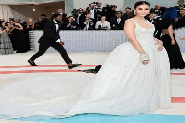 Alia Bhatt stuns in 'Made in India' white gown at Met Gala