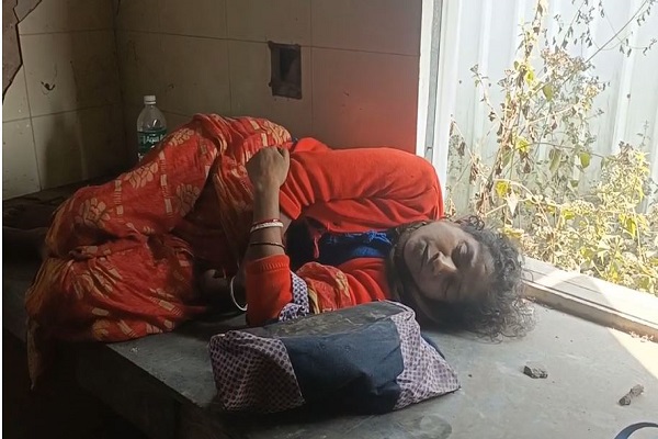 महिला