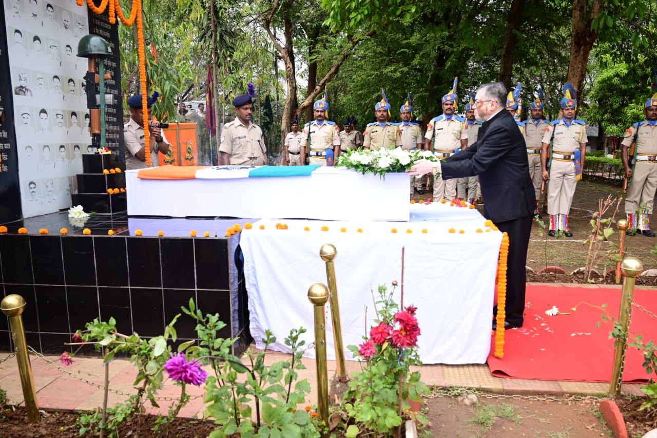 शहीद 