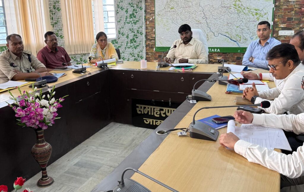 एनजीटी के निर्देशों का सख्ती से करें अनुपालन, 15 अक्टूबर तक नदी से नहीं उठना चाहिए बालू : DC