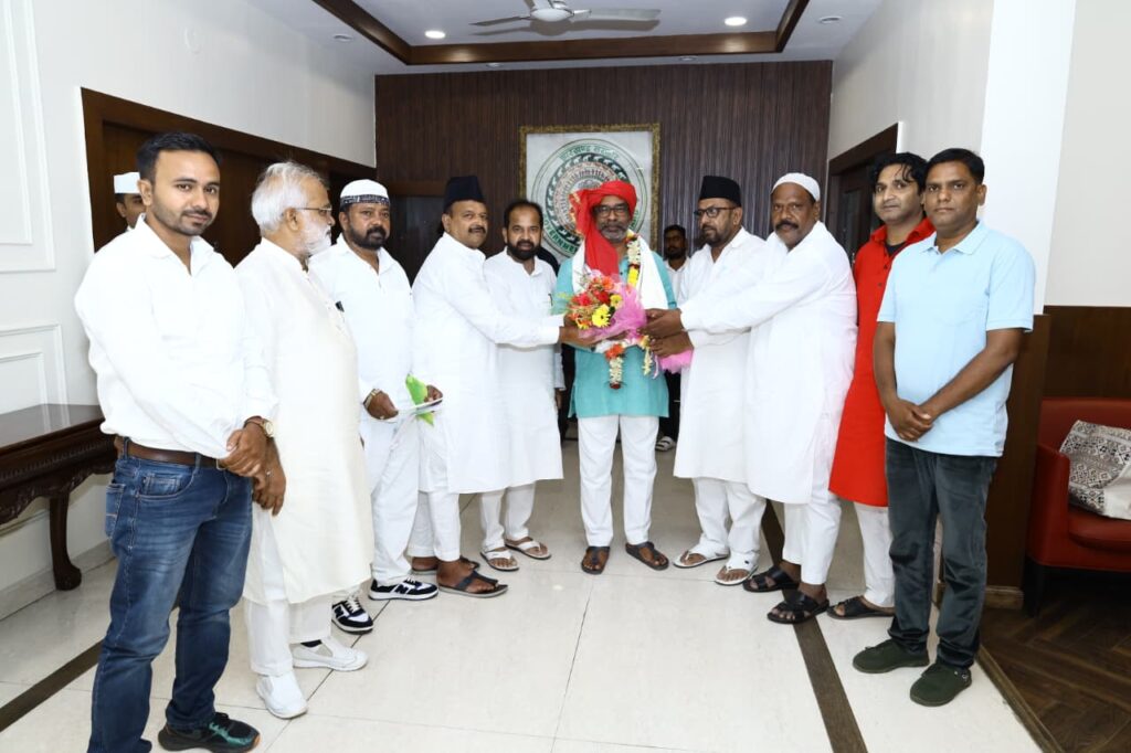CM हेमंत
