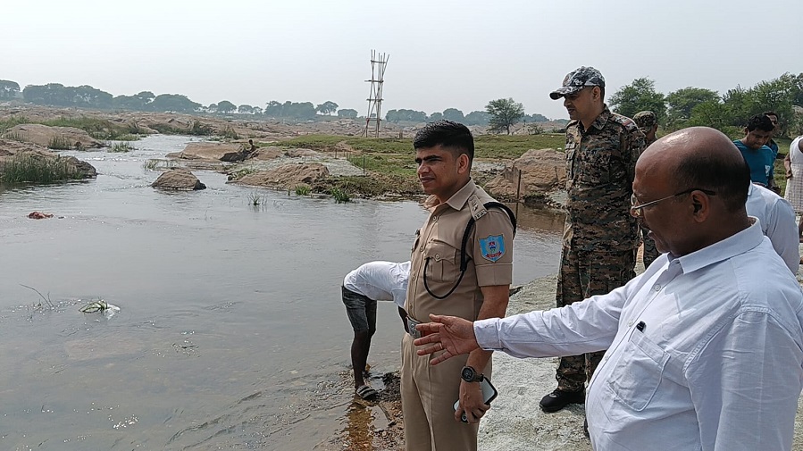 छठ पर्व को लेकर सरायकेला प्रशासन अलर्ट, SP ने घाटों का खुद लिया जायजा