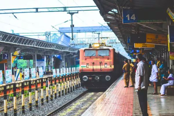 खाटू श्याम जन्मोत्सव पर श्रद्धालुओं के लिए चलेगी विशेष ट्रेन खाटू