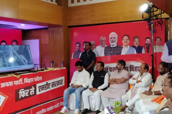 ‘मन की बात’ में पीएम मोदी बोले — छठ पर्व एकता का प्रतीक, रन फॉर यूनिटी में शामिल हों मोदी