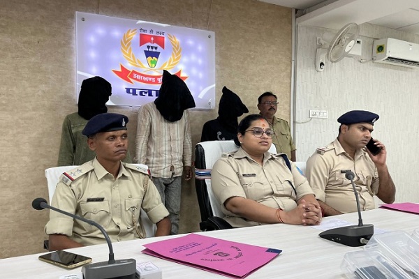 पुरानी रंजिश के चलते हुई थी वॉल पुट्टी मिस्त्री की ह’त्या, तीन को पुलिस ने दबोचा पलामू
