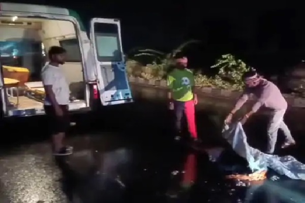 मूसलाधार बारिश में तेज रफ्तार का कहर, चली गई एक बुजुर्ग की जान सड़क