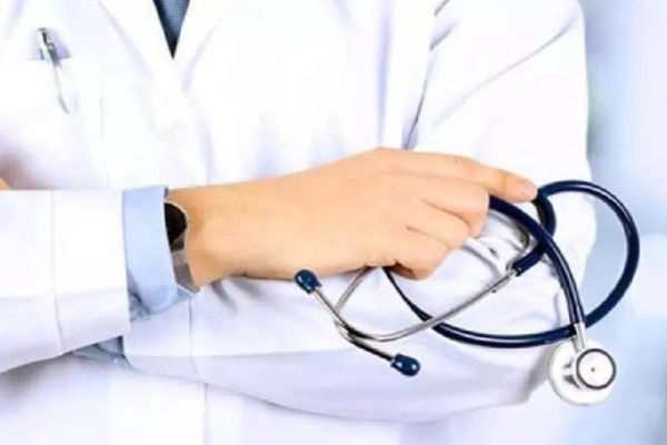 CM ने होम्योपैथी और MBBS इंटर्न छात्रों की मासिक अनुदान राशि बढ़ाई होम्योपैथी