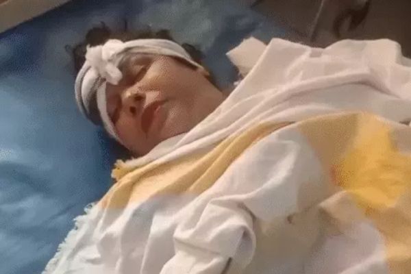 सड़क हादसे में एक परिवार के पांच लोग जख्मी परिवार