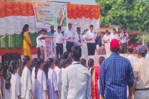 “वंदे मातरम” के 150 वर्ष पूरे होने पर पाकुड़ रेलवे मैदान में हुआ भव्य कार्यक्रम वंदे