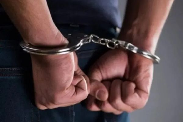 सुजीत सिन्हा का गुर्गा चढ़ा रांची पुलिस के हत्थे, हथियार बरामद पुलिस