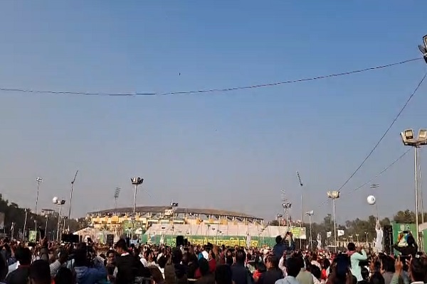 पुष्पवर्षा और प्रदर्शनी के साथ झारखंड राज्य का 25वां स्थापना दिवस गया मनाया स्थापना दिवस