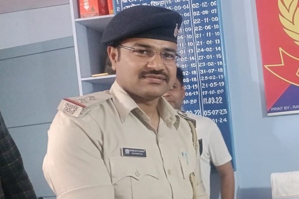 जमुआ थानेदार मणिकांत कुमार लाइन हाजिर, गो’ली-बम कांड में कार्रवाई नहीं करने का आरोप जमुआ