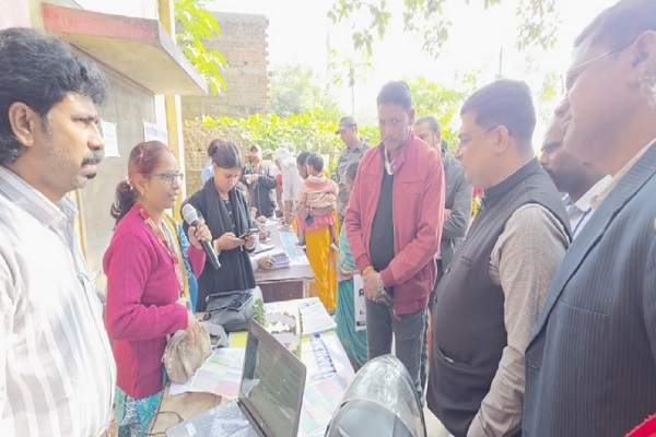 “सरकार आपके द्वार” कार्यक्रम सफल, महिलाओं ने बढ़-चढ़कर किए आवेदन