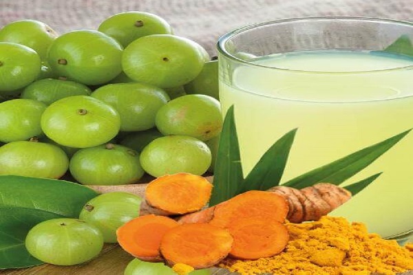 आंवला-हल्दी जूस: सर्दियों में सेहत और इम्यूनिटी के लिए फायदेमंद इम्यूनिटी