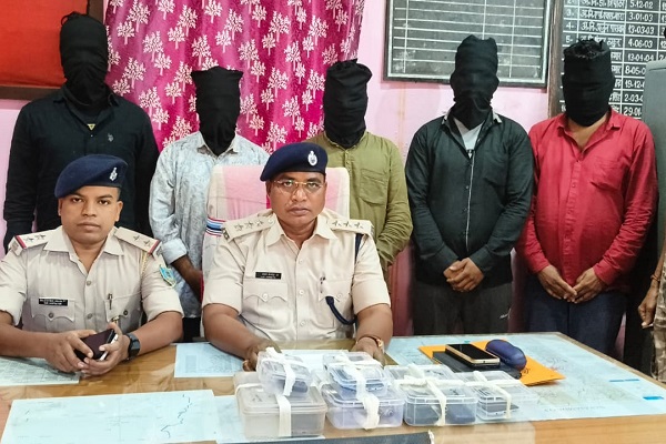 गुवा डकैती कांड का खुलासा, मास्टरमाइंड सहित पांच आरोपी चढ़े पुलिस के हत्थे गुवा