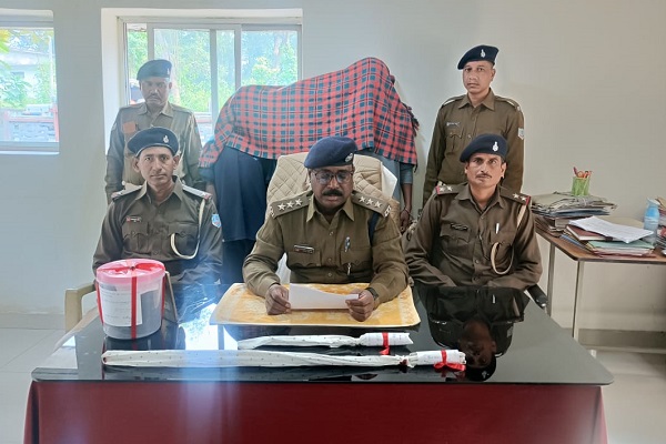 बगोदर में ट्रक ड्राइवर की ह’त्या और लूटकांड का खुलासा, तीन आरोपी गिरफ्तार बगोदर