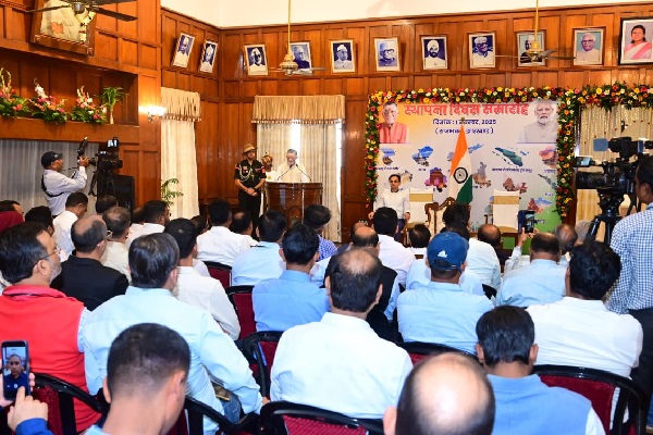 राज्यपाल ने विभिन्न राज्यों और केंद्र शासित प्रदेशों के स्थापना दिवस पर दी शुभकामनाएं राज्यपाल