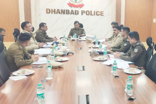 आईजी सुनील भास्कर ने की हाई-लेवल मीटिंग, पुलिस को फुल एक्शन मोड में आने का दिया निर्देश