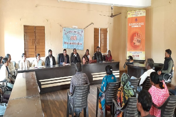रातू प्रखंड में 100-दिवसीय अभियान, बाल विवाह के खिलाफ कानून की दी गई जानकारी