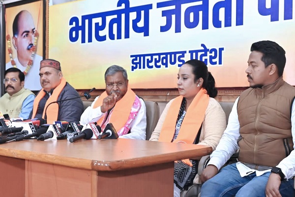 अवैध निर्माण को लेकर बाबूलाल का हेमंत सरकार पर हमला, जिम्मेदार अधिकारियों के निलंबन की मांग बाबूलाल