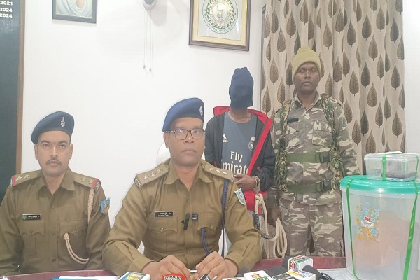 आबरू लूटने का किया विरोध तो कर दी हत्या, आरोपी गिरफ्तार चाईबासा