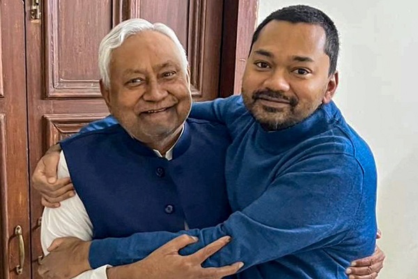 नीतीश