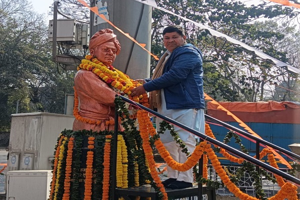स्वामी विवेकानंद जयंती पर रांची में श्रद्धा का संगम, साहित्यकारों ने किया विचारों का स्मरण स्वामी