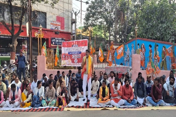 नगर निकाय चुनावों में देरी पर भाजपा का महाधरना, चुनाव की तिथि जल्द घोषित करने की मांग नगर निकाय