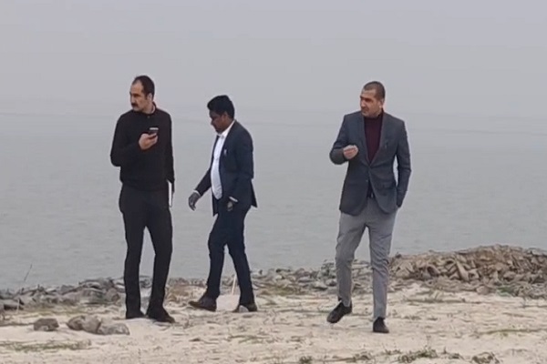 सुबह-सुबह CBI की टीम जांच करने पहुंची साहेबगंज, संकरी गलियों और रास्तों का किया निरीक्षण CBI