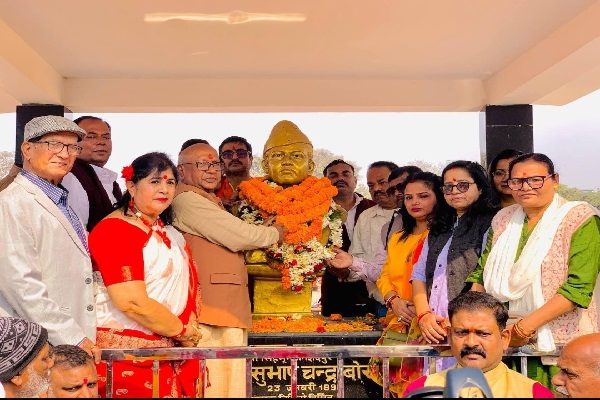 नेताजी के जीवन की स्मृतियों को संजोने के लिए मेमोरियल बने : सरयू राय जमशेदपुर