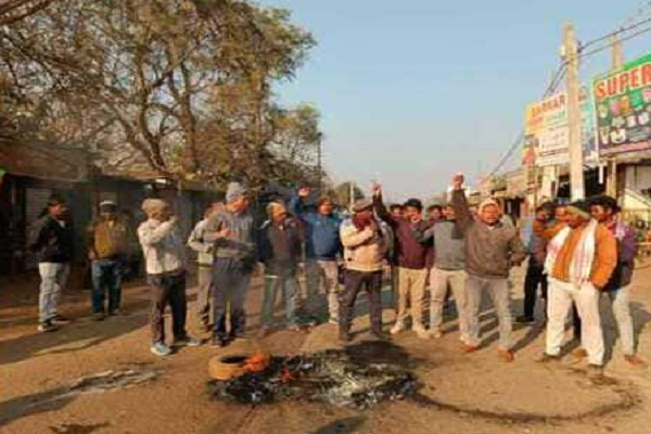 रांची के जगन्नाथपुर इलाके में झारखंड बंद का असर, टायर जलाकर प्रदर्शन, सड़क जाम झारखंड
