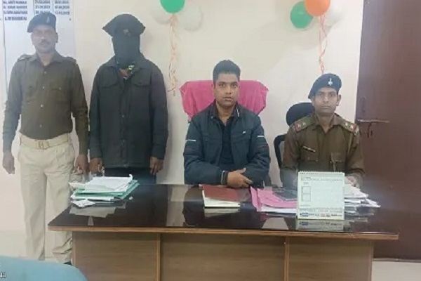 जमशेदपुर में ड्रग्स के खिलाफ बड़ी कार्रवाई, पुलिस ने एक को दबोचा पुलिस