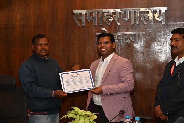 लोहरदगा में जिला परिषद अध्यक्ष निर्विरोध निर्वाचित अध्यक्ष