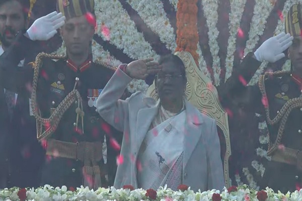 77वां गणतंत्र दिवस: भारत ने दिखाया विकास, संस्कृति और सैन्य ताकत का पराक्रम गणतंत्र