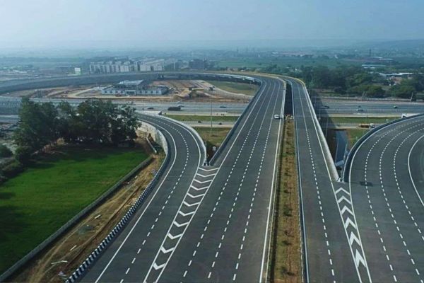 बिहार को मिलेगी नई रफ्तार, बन रहे हैं 5 मेगा एक्सप्रेसवे एक्सप्रेसवे
