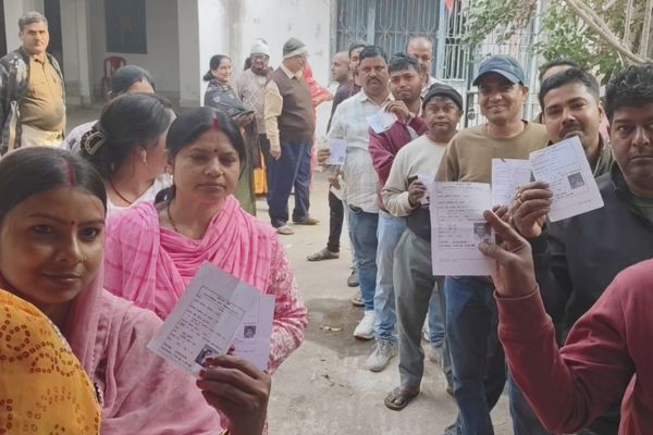 निकाय चुनाव 2026 : दोपहर एक बजे तक रांची में 24.90% और बुंडू में 39.77% हुआ मतदान चुनाव