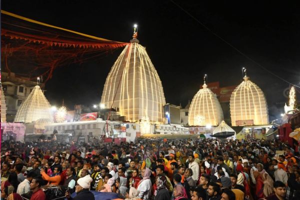बाबा नगरी में आज रचेगा शिव-पार्वती विवाह, हर-हर महादेव के जयघोष से गूंजा देवघर बाबा