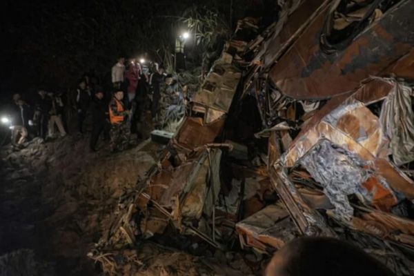 नेपाल की राजधानी में दर्दनाक हादसा, 17 लोगों की मौ’त नेपाल