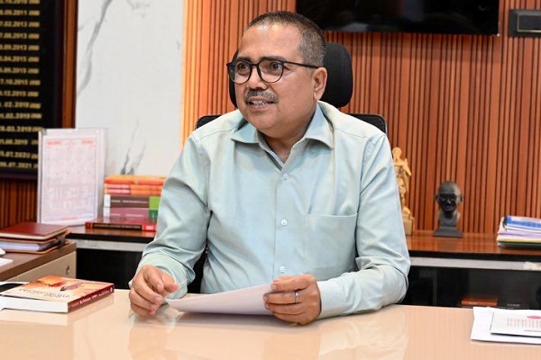 निजी स्कूलों की शिक्षा में पारदर्शिता और गुणवत्ता पर डीसी की समीक्षा बैठक, दिये स्पष्ट दिशा-निर्देश डीसी