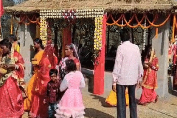 जामताड़ा में श्रीमद् भागवत कथा और चंडी यज्ञ का भव्य शुभारंभ भागवत