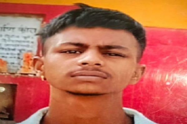 चोरी का लगा आरोप तो कर दिया चापड़ से वार, जख्मी युवक की हालत नाजुक जमशेदपुर