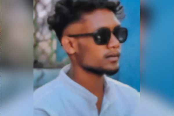 युवक