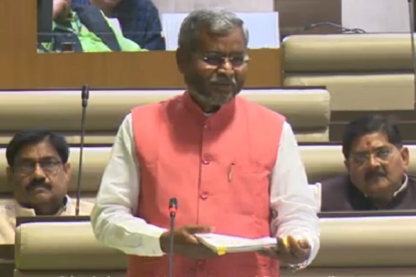 आदिवासी जमीन बचाने के लिए असामाजिक तत्व बनने को भी तैयार : बाबूलाल मरांडी बाबूलाल