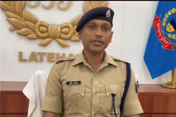 होली को लेकर अलर्ट मोड पर लातेहार पुलिस, एडवाइजरी जारी पुलिस