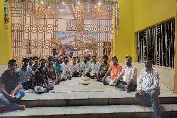 रामनवमी को लेकर पाकुड़ में हलचल तेज, रेलवे कॉलोनी में अखाड़ा समिति की बैठक बैठक