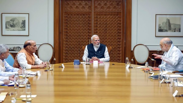पश्चिम एशिया संकट पर मंथन : आज CCS बैठक में PM मोदी लेंगे अहम फैसले CCS बैठक