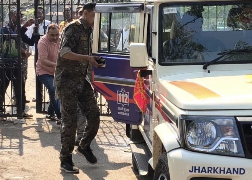 बोकारो ट्रेजरी से 3.15 करोड़ की संदिग्ध निकासी, अकाउंटेंट गिरफ्तार, मामला दर्ज बोकारो