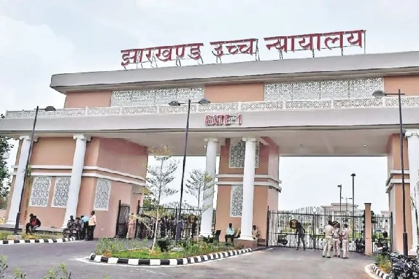 टेंडर कमीशन घोटाला: राजकुमार टोप्पो ने किया कोर्ट में सरेंडर