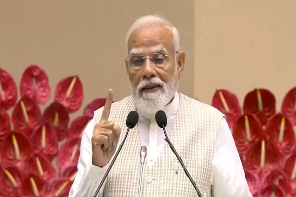 2029 में महिला आरक्षण लागू करने की तैयारी, PM मोदी ने ‘नारी शक्ति’ के नाम लिखा पत्र नरेंद्र मोदी