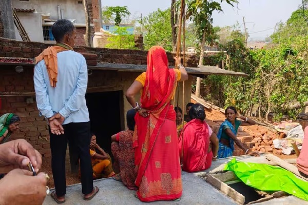 बोकारो में रहस्यमयी हालात में महिला का श’व बरामद, पति पर शक गहराया महिला